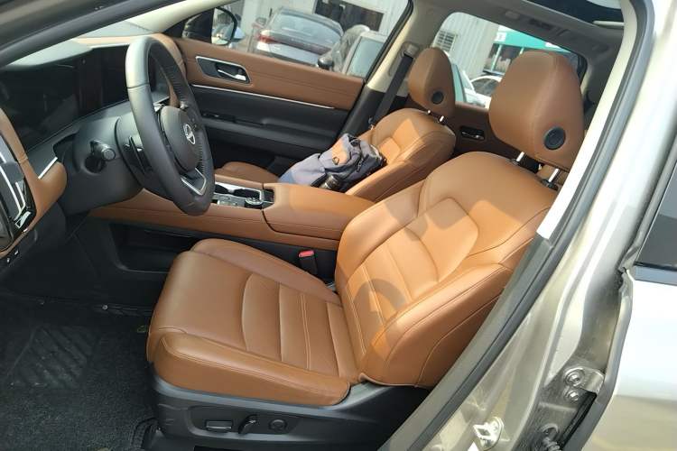 Used Nissan Pathfinder 2024 380 VC-TURBO Four-Wheel Drive Intelligent Driving Version 6 Seats Left Front Seat