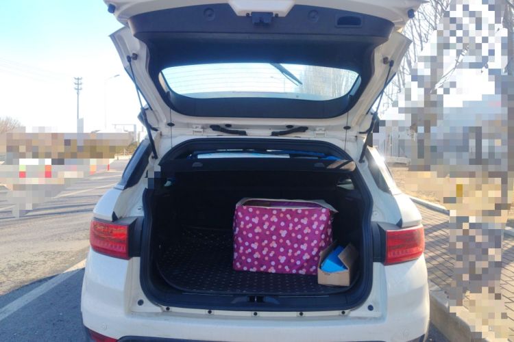 Used Land X7 2015 2.0T Panoramic Prestige Edition
