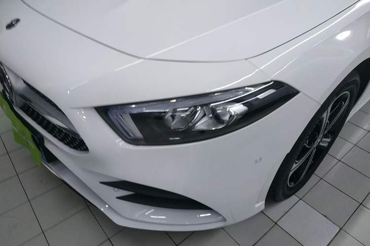 Used Mercedes-Benz A-Class 2022 Revised Version A 200 L Sport Sedan Fashionable Style
