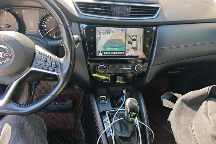 Used Nissan Qashqai 2019 2.0L CVT Luxury Edition Audio And AC Panel