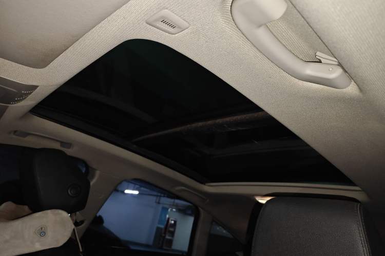 Used BMW 3 Series GT 2018 320i Sport Edition Headliner