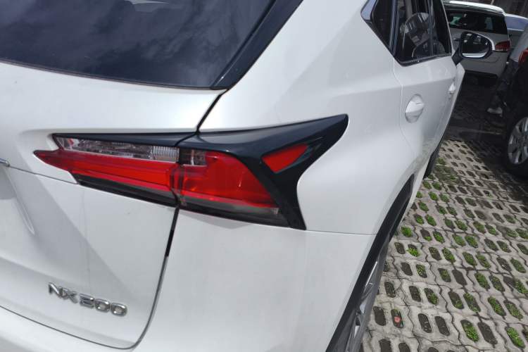 Used Lexus NX 2017 200 Front-Wheel-Drive X-Trail SE Edition