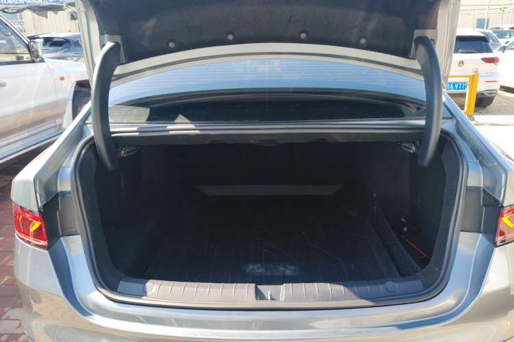 Used BYD Qin PLUS 2024 HONOR Edition DM-i 55KM Leading Model
