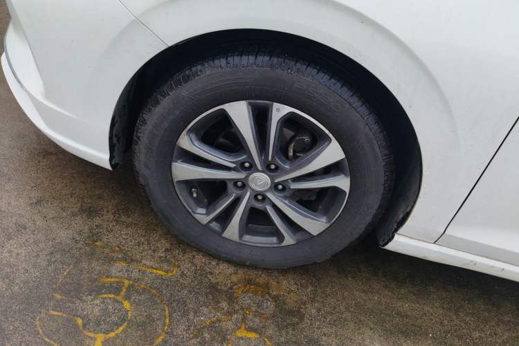 Used CHANGAN Eado 2020 PLUS Blue Whale NE 1.4T GDI DCT Prestige Model Left Front Wheel Hub