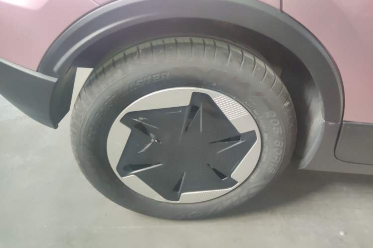 Used Geometry E Firefly 2024 301km Flowing Light
