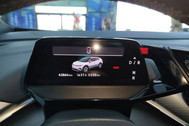 Used Volkswagen ID.4 CROZZ 2022 Long-Range PURE+ Edition
