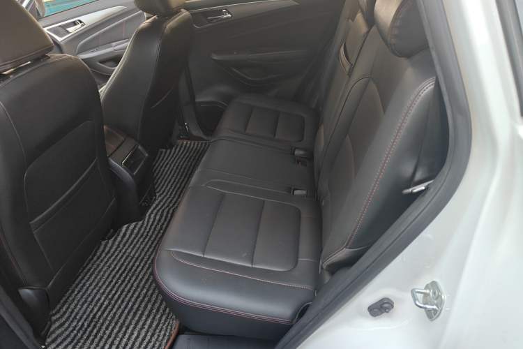 Used CHANGAN CS75 2016 2.0L Manual Leading Version China IV Standard