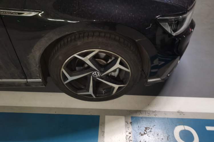 Used Volkswagen Magotan 2023 2 Million Units Commemorative Edition 330TSI DSG Luxury Version
