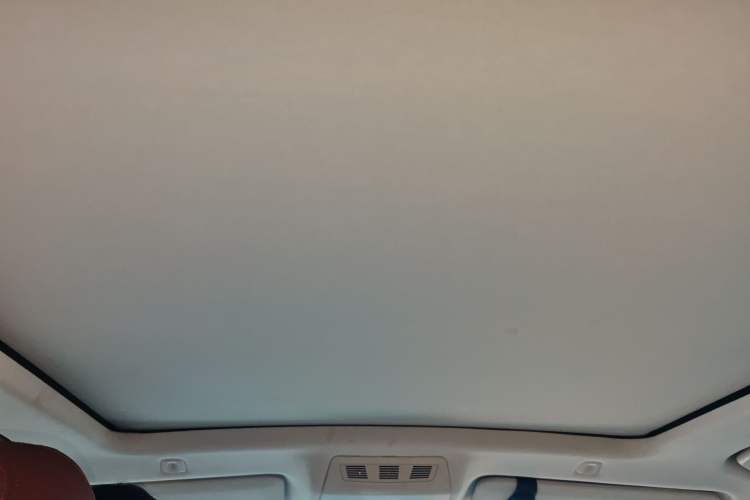 Used BMW 5 Series GT 2015 528i Leading Model Headliner