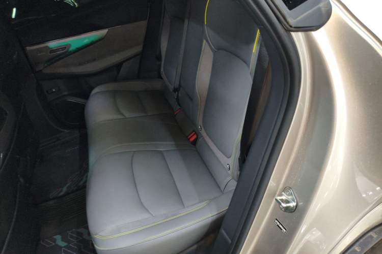 Used Lynk & Co 08 EM-P 2025 245km Ultra-Long Range Halo
