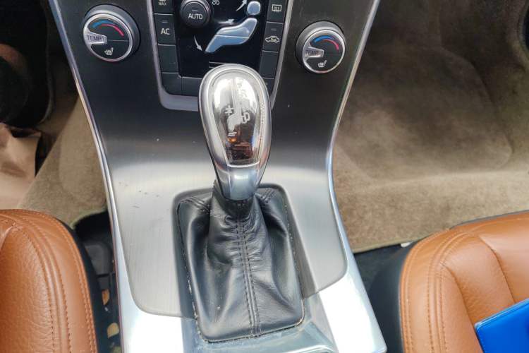 Used Volvo S60 2013 T5 Zhiya Edition