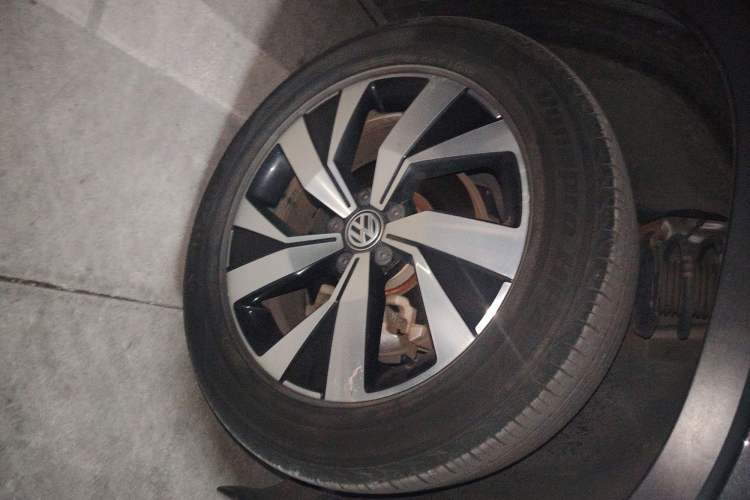 Used Volkswagen Tayron 2021 280TSI Two-Wheel Drive Luxury Smart Connectivity Version
