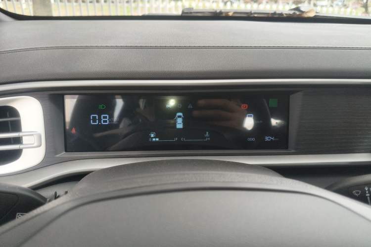 Used RELY Venucia R08 2025 Model 2.3T 6MT 2WD Diesel Long Box Exclusive Edition Instrument Cluster