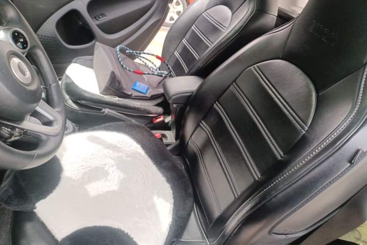 Used smart fortwo 2019 0.9T 66kW Hardtop Wind Power Edition China VI