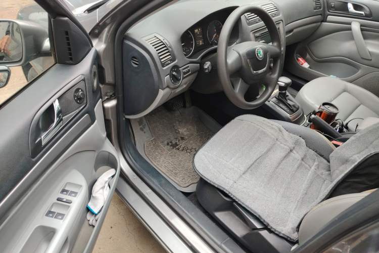 Used Skoda Octavia 2010 1.6L Automatic Yijun Edition