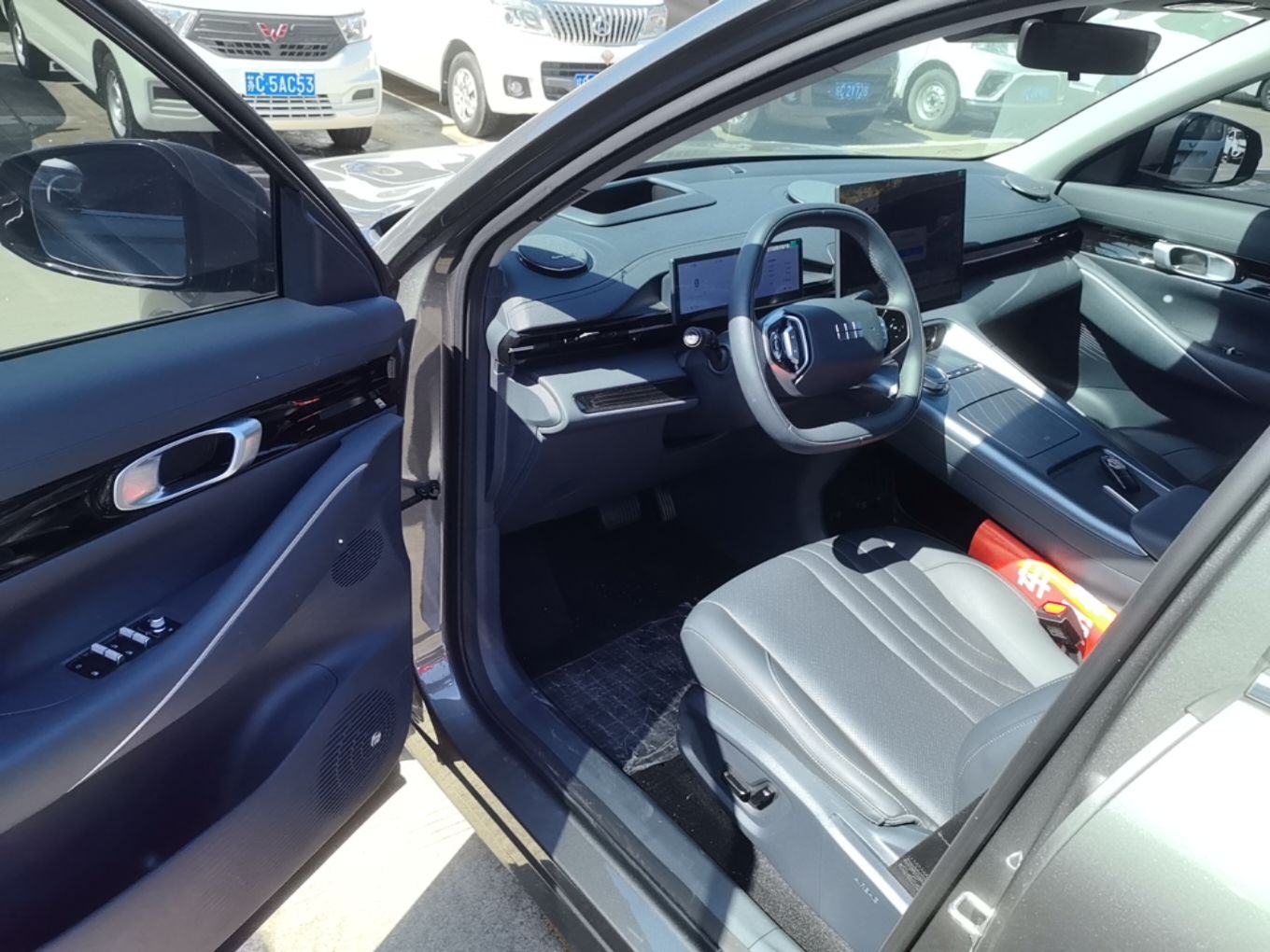 Geely Galaxy E5 2026 Model 610km Exploration+ Edition — снимка 18