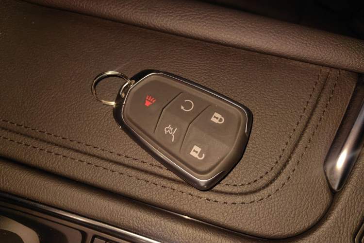 Used Cadillac XT6 2022 2.0T Six-Seater Four-Wheel Drive Luxury Version
