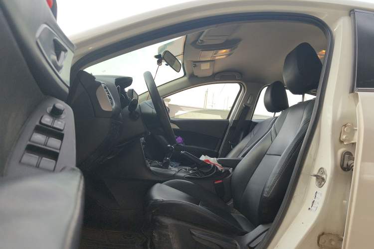 Used Mazda 3 Axela 2017 Sedan 1.5L Manual Comfort Model Emission Standard China V Left Front Seat