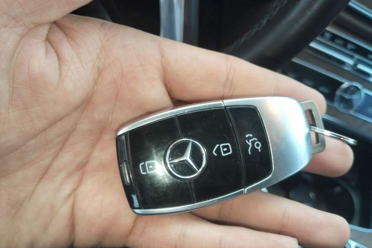 Used Mercedes-Benz E-Class 2018 Facelift E 200 L
