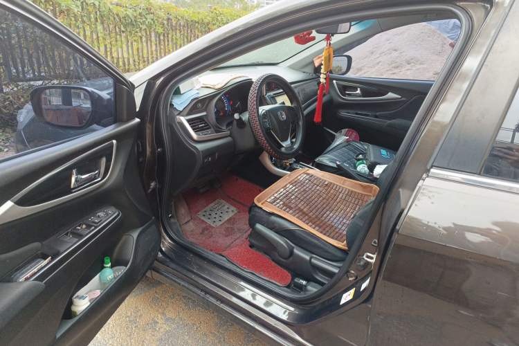 Used Honda Crider 2013 1.8L automatic luxury edition
