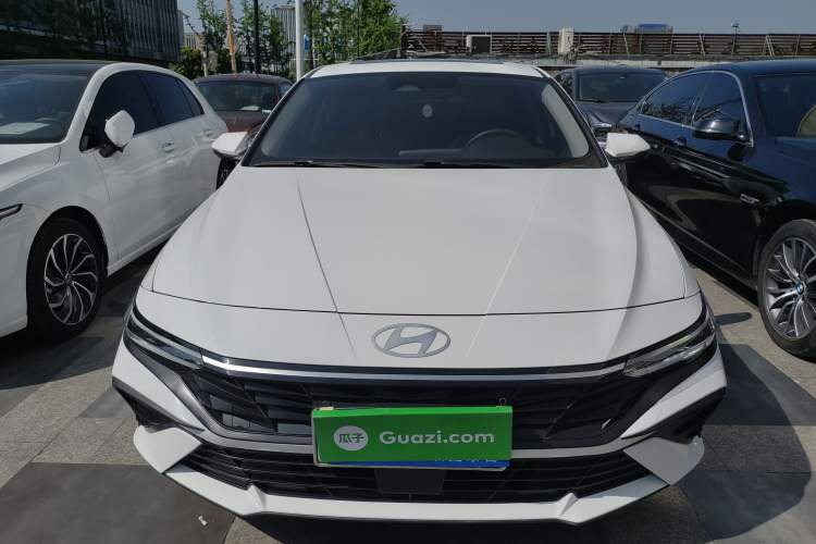 Used Hyundai Elantra 2023 1.5L CVT LUX Prestige Edition