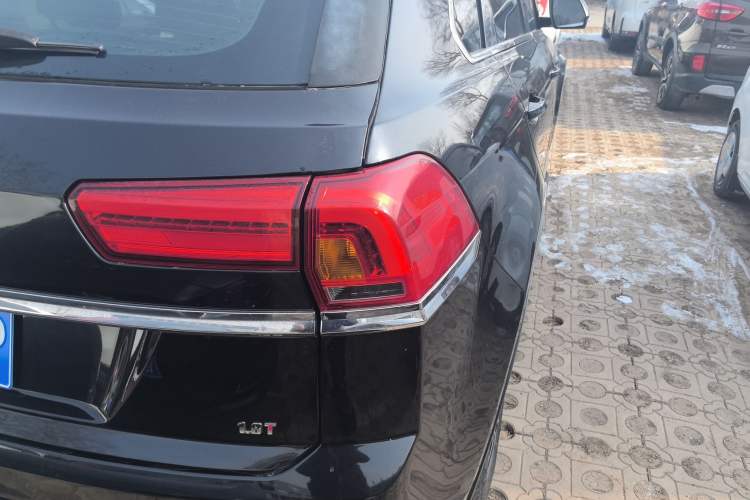 Used Zotye Domy X7 2017 1.8T DCT Luxury Model