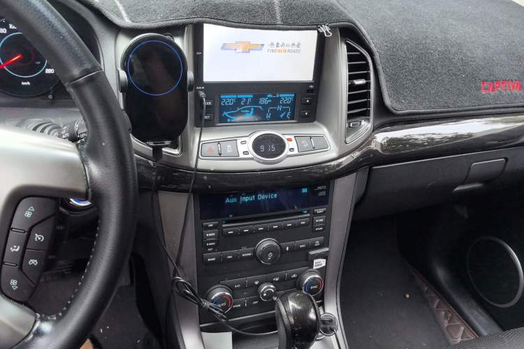 Used Chevrolet Captiva 2014 2.4L 4x4 Flagship Edition 7 Seats