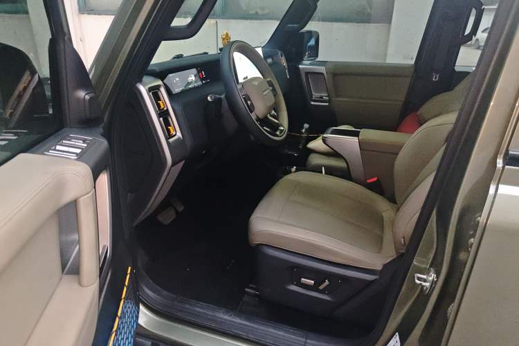 Used iCAR V23 2025 501 Four-Wheel Drive Intelligent Driving Version Driver Seat