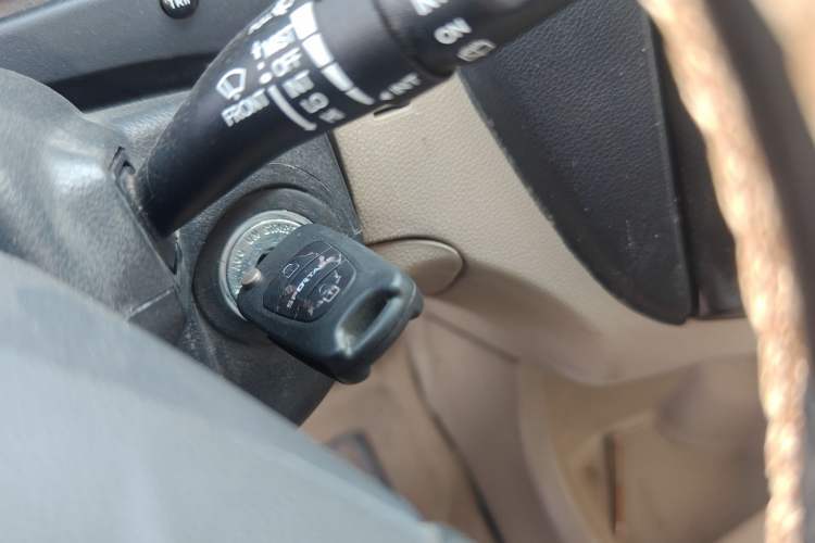 Used Kia Sportage 2012 2.0L Manual Two-Wheel Drive GL Trim Vehicle Key