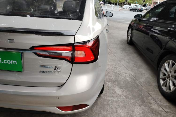 Used Roewe i5 2020 1.5L Automatic 4G Connect Luxury Flagship Edition