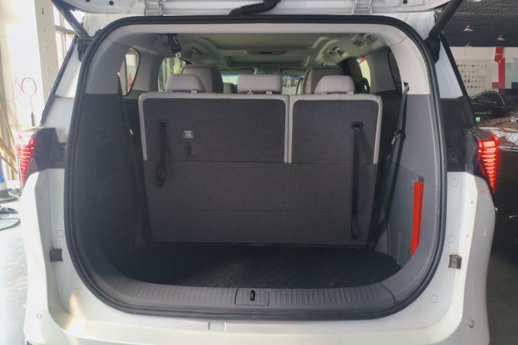 Used Buick GL8 2025 Lu Zun Smart Enjoyment Edition Trunk