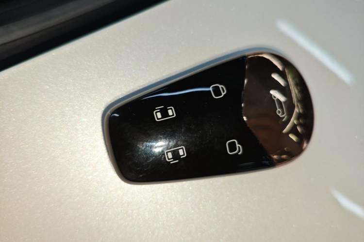 Used VOYAH Dream 2022 Low-Carbon Edition Dream+ Smart Enjoyment Package