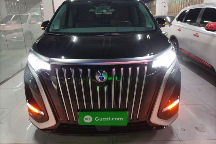 Used Denza D9 2022 EV 600 Four-Wheel Drive Prestige Model