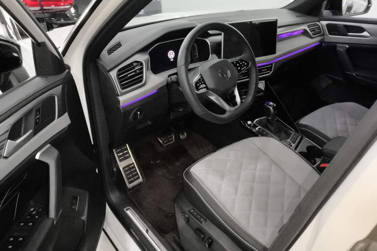 Used Volkswagen Tayron X 2023 Revised 380TSI Four-Wheel Drive Flagship Smart Edition Driver Seat