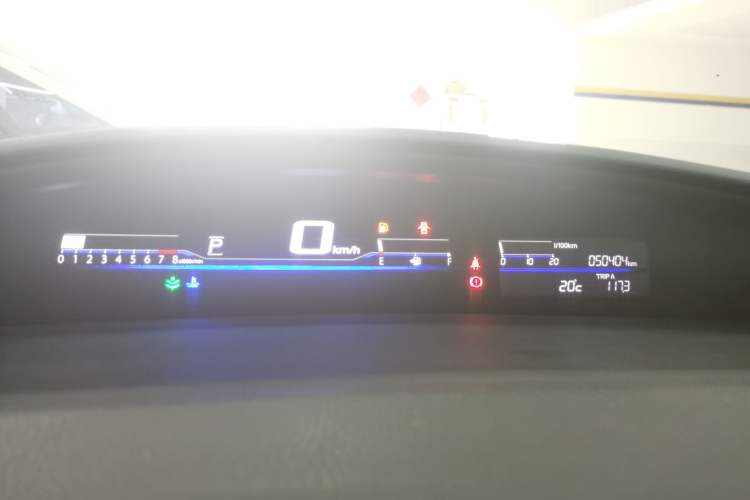 Used Honda Jade 2017 1.8L automatic Comfort version 5 seats
