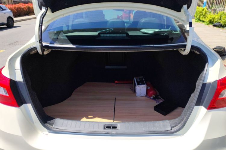 Used Nissan Sylphy 2021 Classic 1.6XL CVT Luxury Edition Trunk