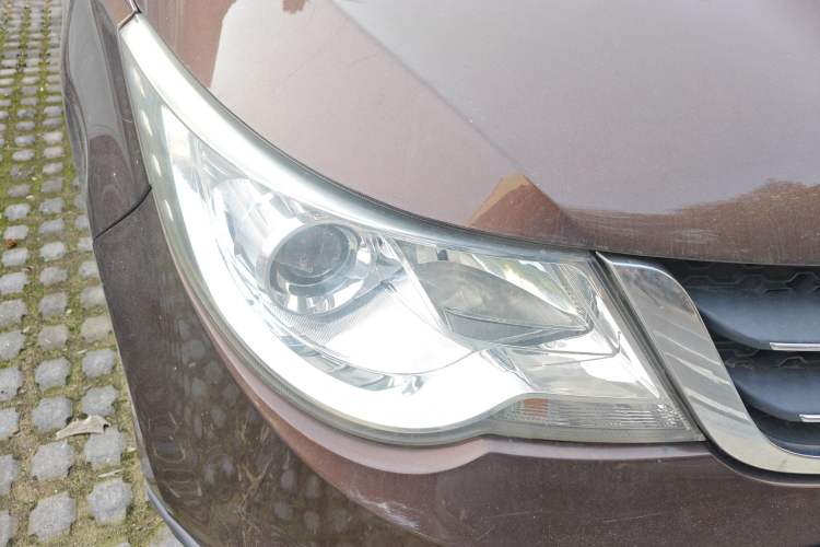 Used Baojun 730 2014 1.5L Manual Luxury Navigation ESP Version 7 Seats