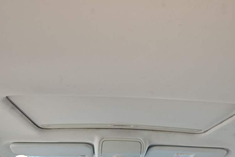 Used Bestune X40 2017 1.6L Automatic Prestige Edition Headliner