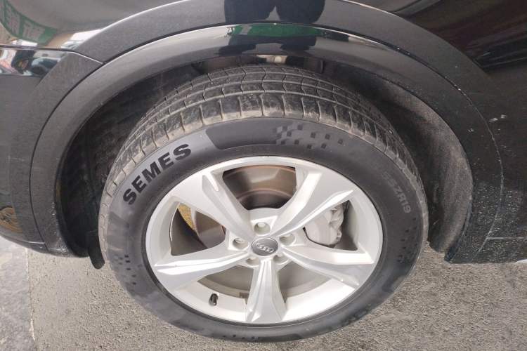 Used Audi Q5L 2020 40 TFSI Prestige Edition Left Front Wheel Hub