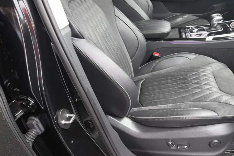 Used Hongqi HS5 2022 Revised Version 2.0T Smart Connect Flagship Edition