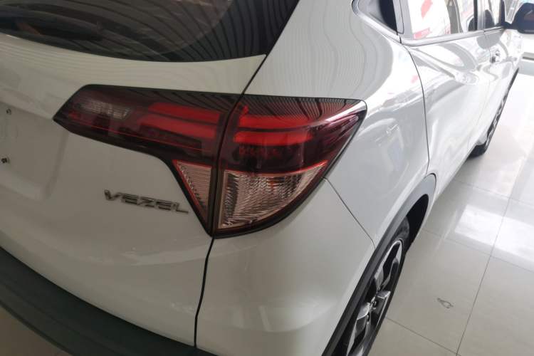 Used Honda Vezel 2016 1.8L CVT Front-Wheel Drive Pioneer Edition
