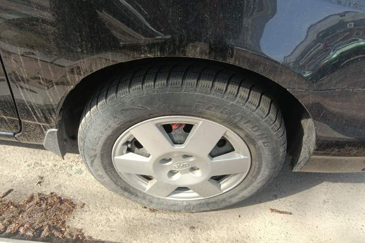 Used BYD F3 2015 Energy-Efficient Model 1.5L Manual Comfort Edition Right Front Wheel Hub