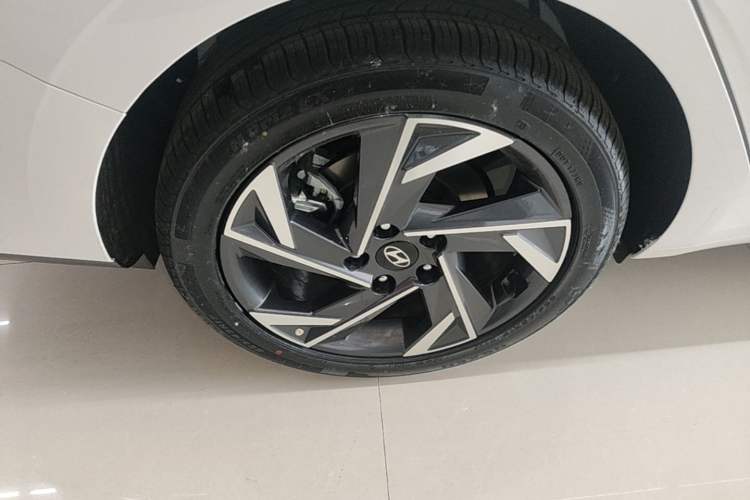 Used Hyundai Elantra 2023 1.5L CVT GLX Elite Edition
