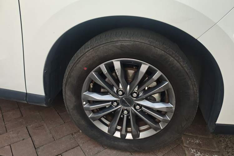 Used SAIC MAXUS EUNIQ 5 2020 1.3T PLUG-IN Elite Edition