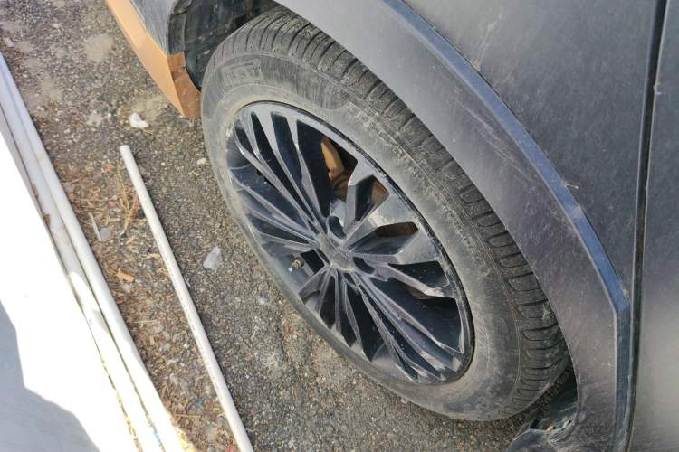 Used Dongfeng Aeolus Yixuan MAX 2021 1.5T Nightbreak Dawn Edition Right Rear Wheel Hub