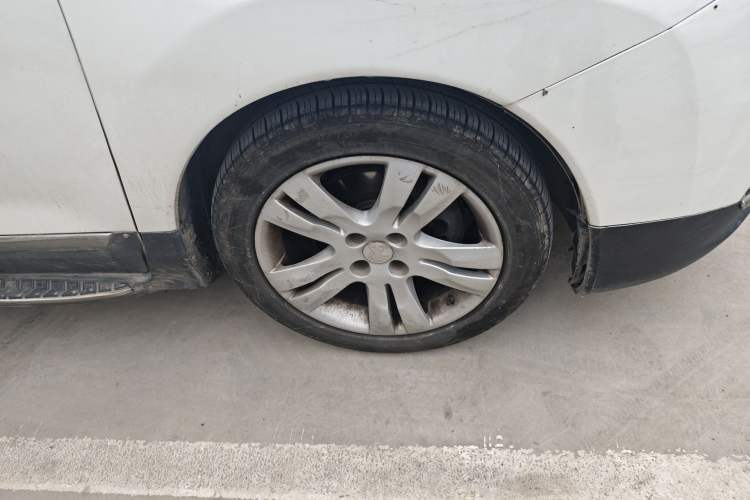 Used Peugeot 3008 2013 2.0L Automatic Classic Edition Right Front Wheel Hub