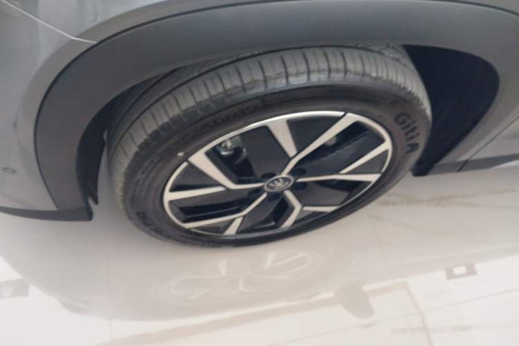 Used BYD Song L DM-i 2025 Intelligent Driving Version 160 km Excellence Edition
