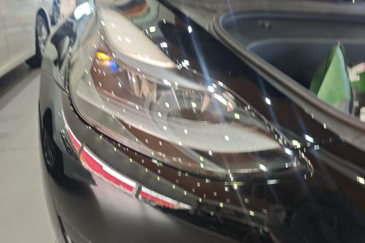 Used Tesla Model 3 2022 Rear-Wheel-Drive Version Right Front Headlight