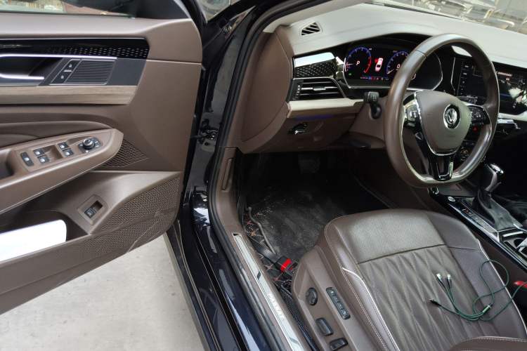 Used Volkswagen Passat 2019 380TSI Prestige Edition China VI Standard
