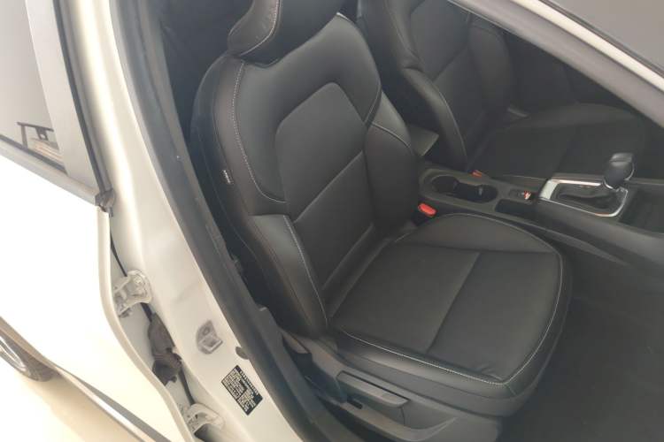 Used Renault Clio 2019 TCe270 Automatic Trendy Model
